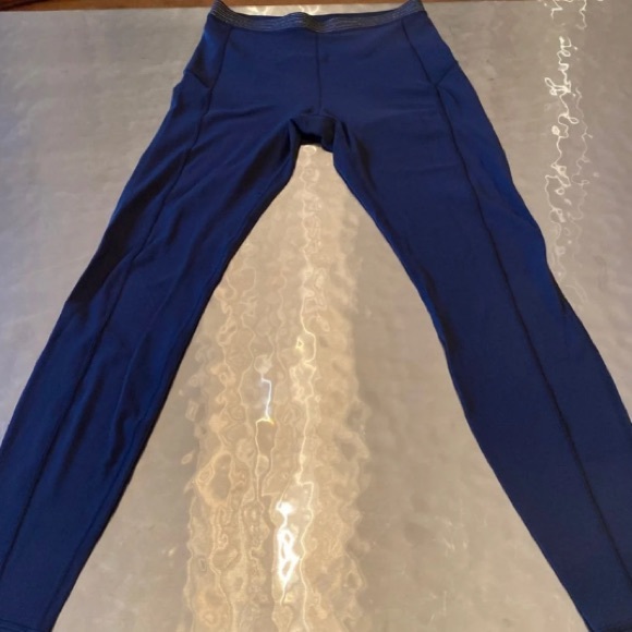 Lululemon Principal Dancer black 8 leggings - Picture 6 of 9